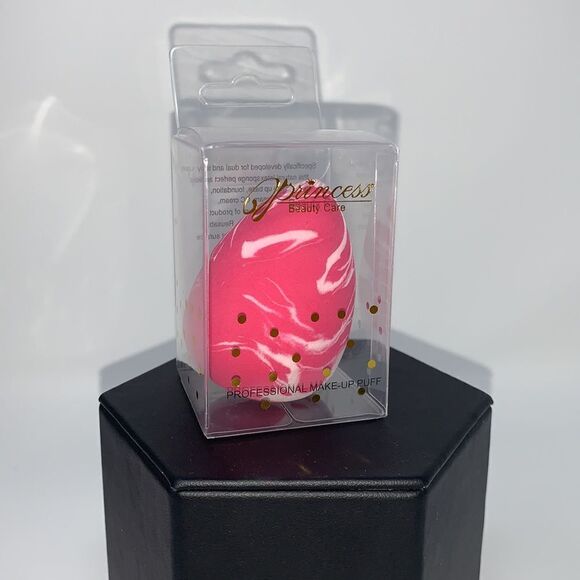 Princess Beauty Care Red Dark Pink Blending Makeup Sponge - Picture 3 of 5
